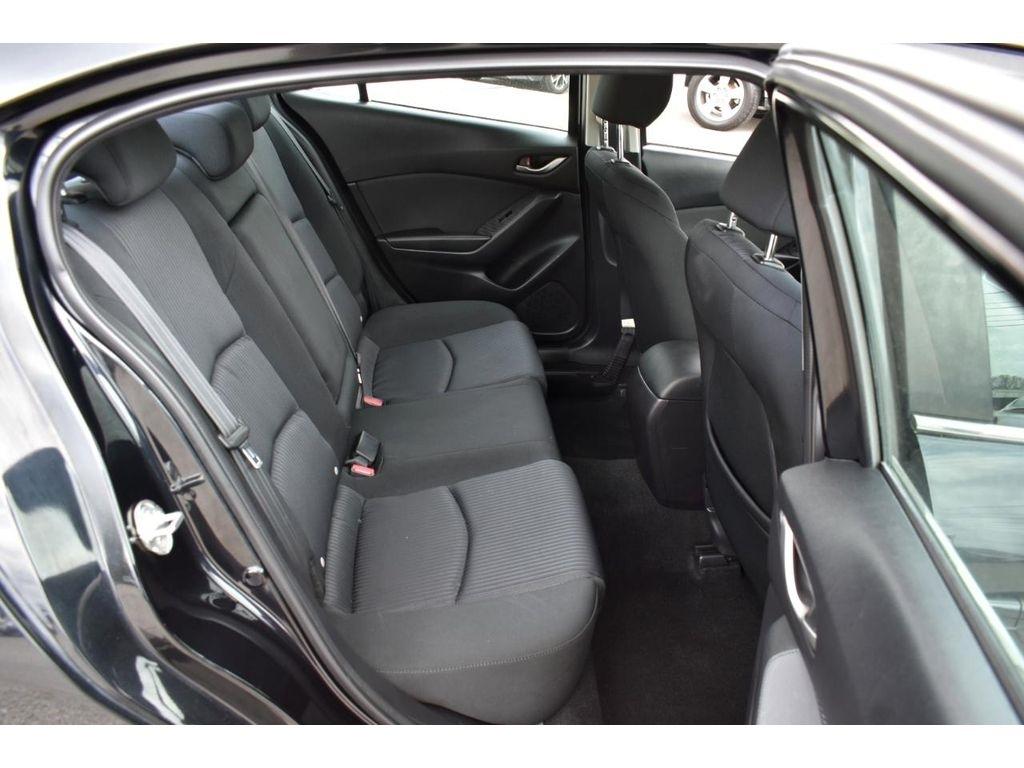 Mazda MAZDA3 i Sport MT 4-Door 2016