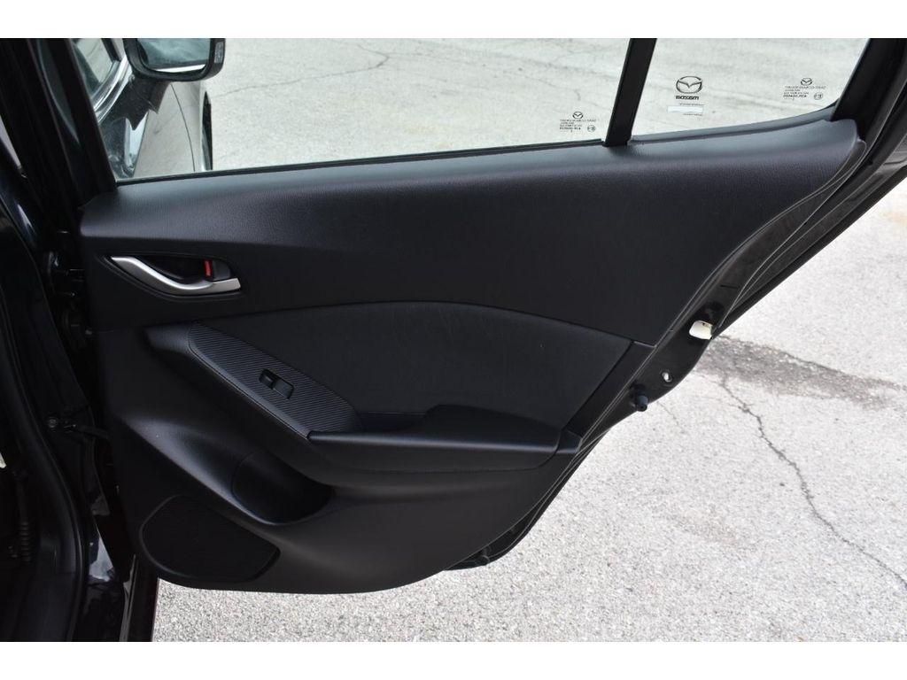 Mazda MAZDA3 i Sport MT 4-Door 2016