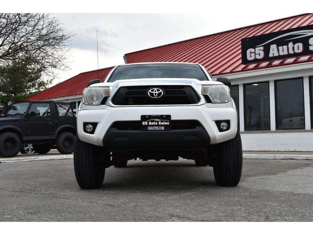 Toyota Tacoma Double Cab V6 5AT 4WD 2015