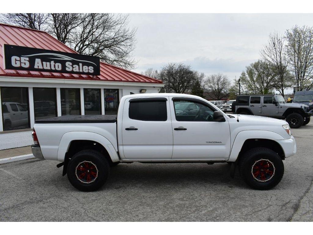 Toyota Tacoma Double Cab V6 5AT 4WD 2015