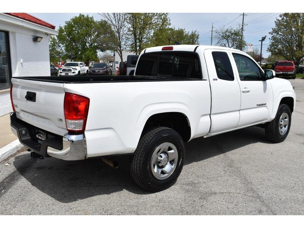 Toyota Tacoma SR5 Access Cab V6 6AT 4WD 2016