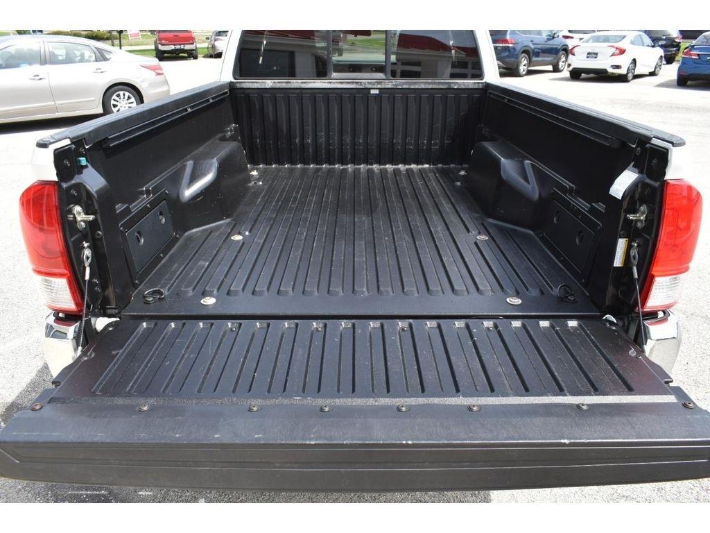 Toyota Tacoma SR5 Access Cab V6 6AT 4WD 2016