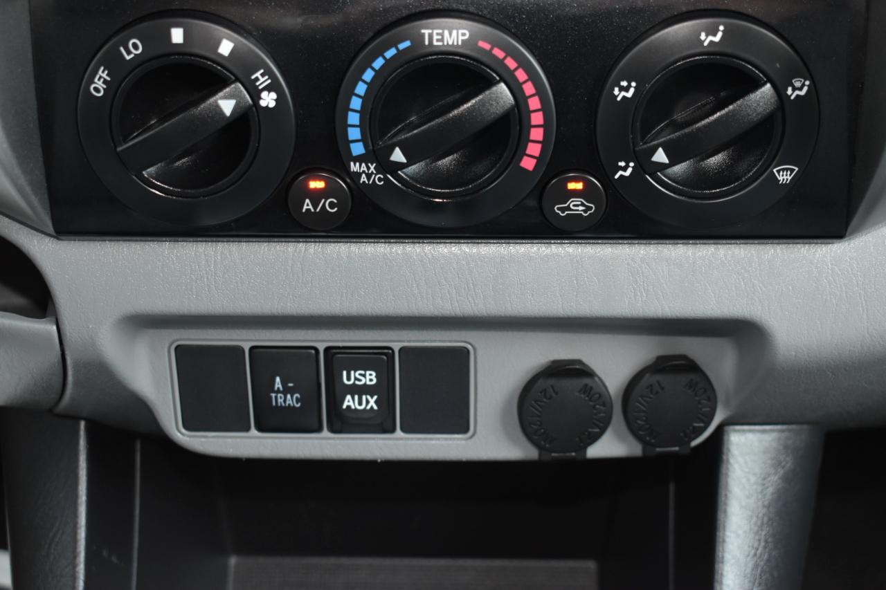 Toyota Tacoma 4WD Double Cab V6 AT TRD Off Road (Natl) 2013