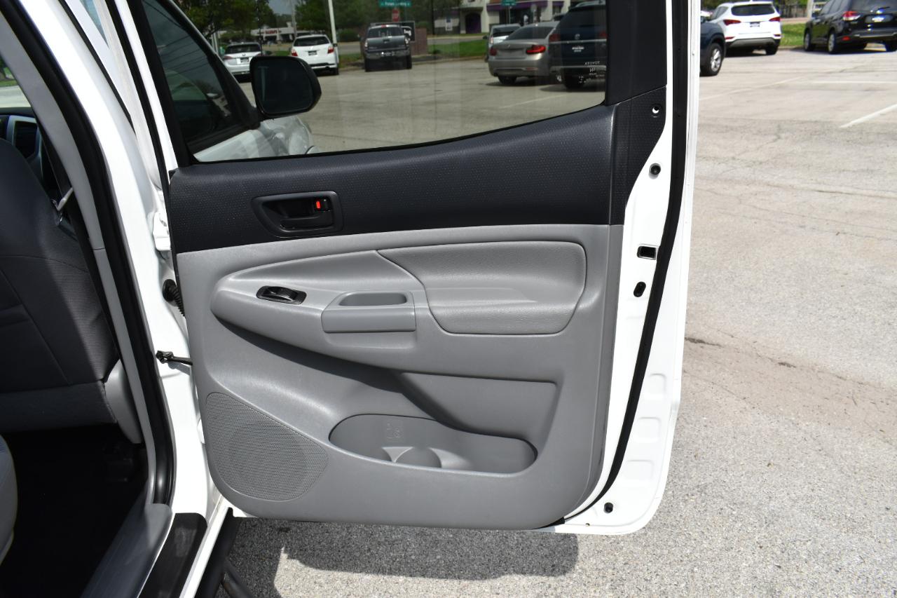 Toyota Tacoma 4WD Double Cab V6 AT TRD Off Road (Natl) 2013