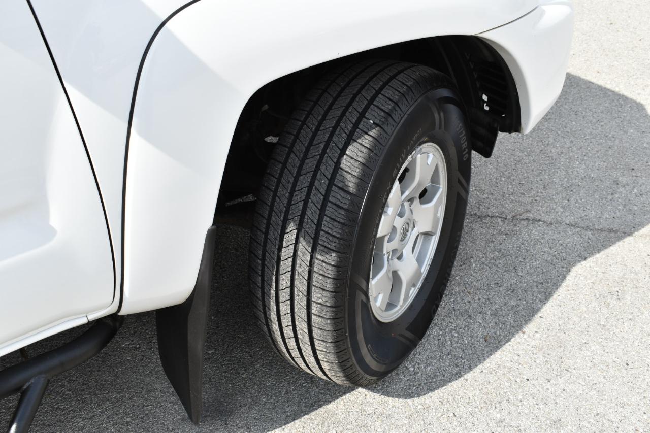 Toyota Tacoma 4WD Double Cab V6 AT TRD Off Road (Natl) 2013