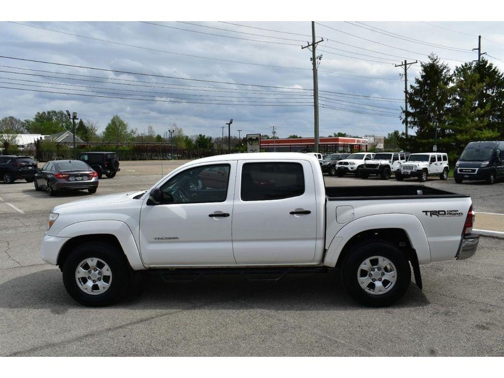 Toyota Tacoma 4WD Double Cab V6 AT TRD Off Road (Natl) 2013