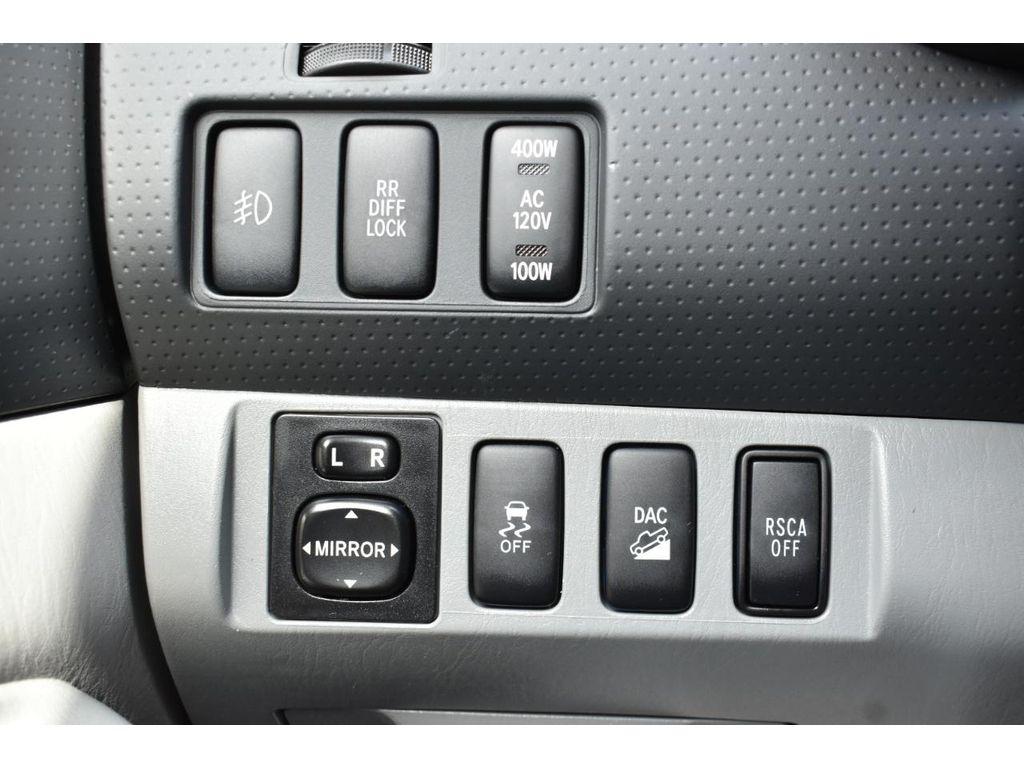 Toyota Tacoma 4WD Double Cab V6 AT TRD Off Road (Natl) 2013