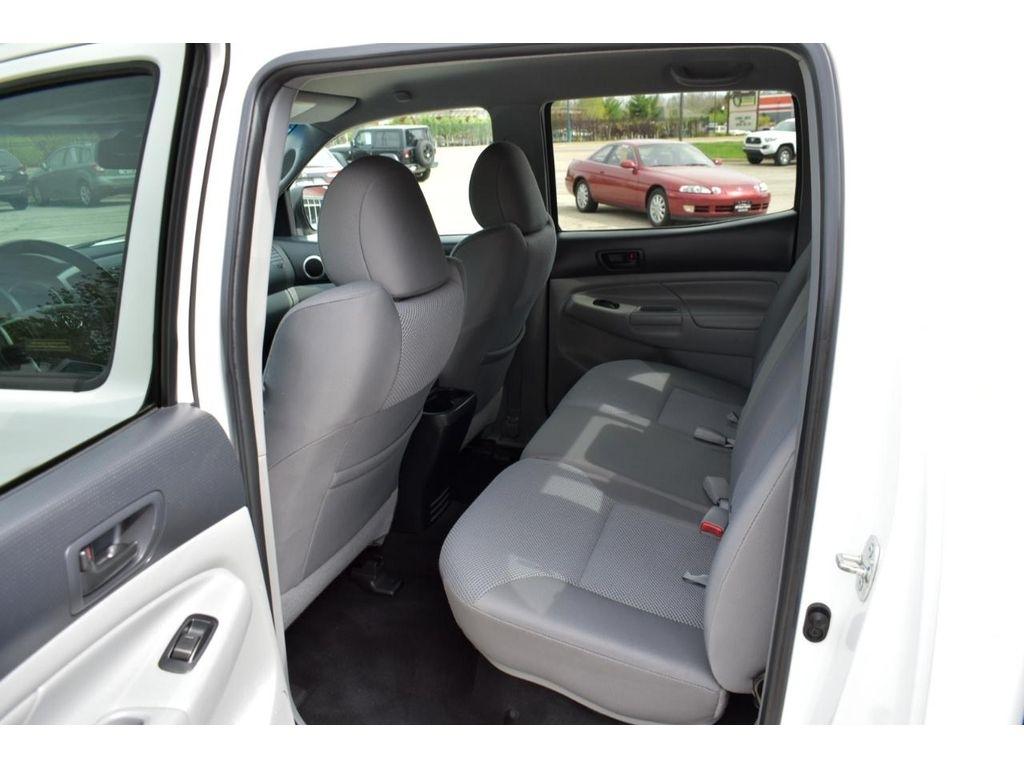 Toyota Tacoma 4WD Double Cab V6 AT TRD Off Road (Natl) 2013