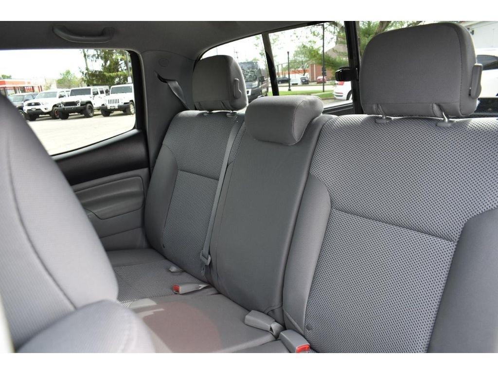 Toyota Tacoma 4WD Double Cab V6 AT TRD Off Road (Natl) 2013