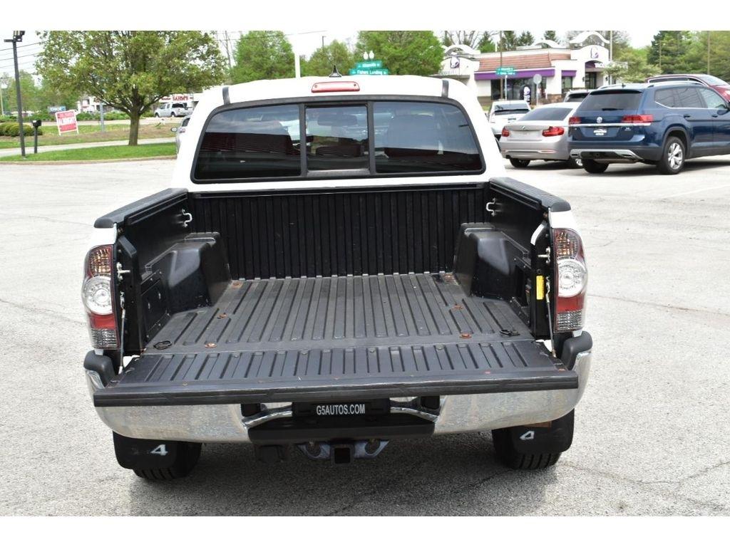 Toyota Tacoma 4WD Double Cab V6 AT TRD Off Road (Natl) 2013