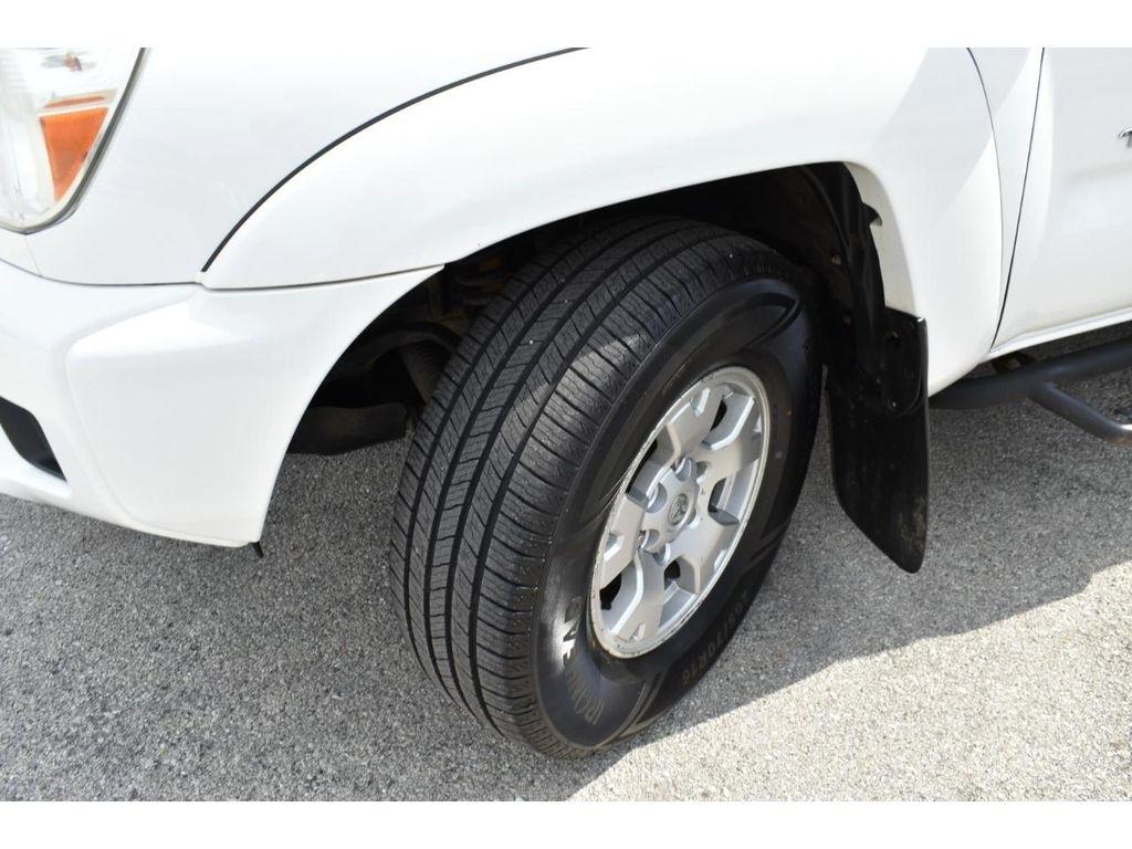 Toyota Tacoma 4WD Double Cab V6 AT TRD Off Road (Natl) 2013