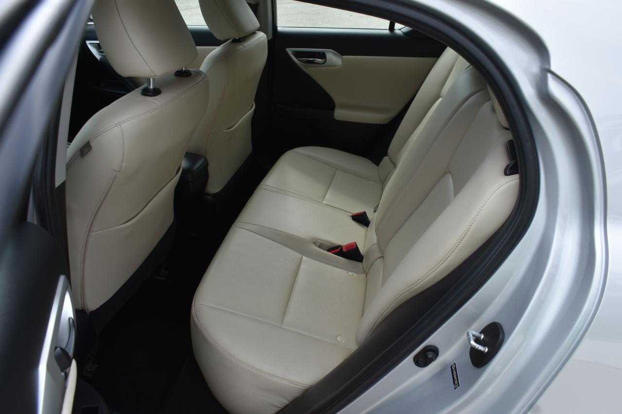 Lexus CT 200h Premium 2012