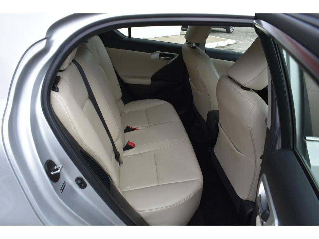 Lexus CT 200h Premium 2012