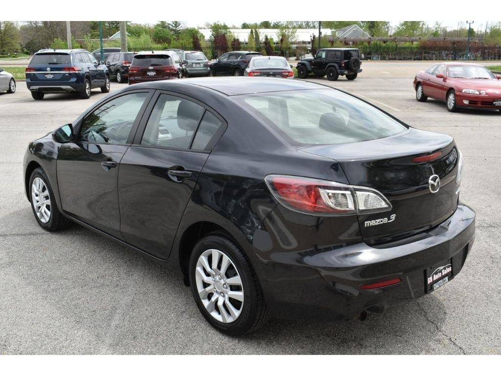 Mazda MAZDA3 i Sport 4-Door 2013