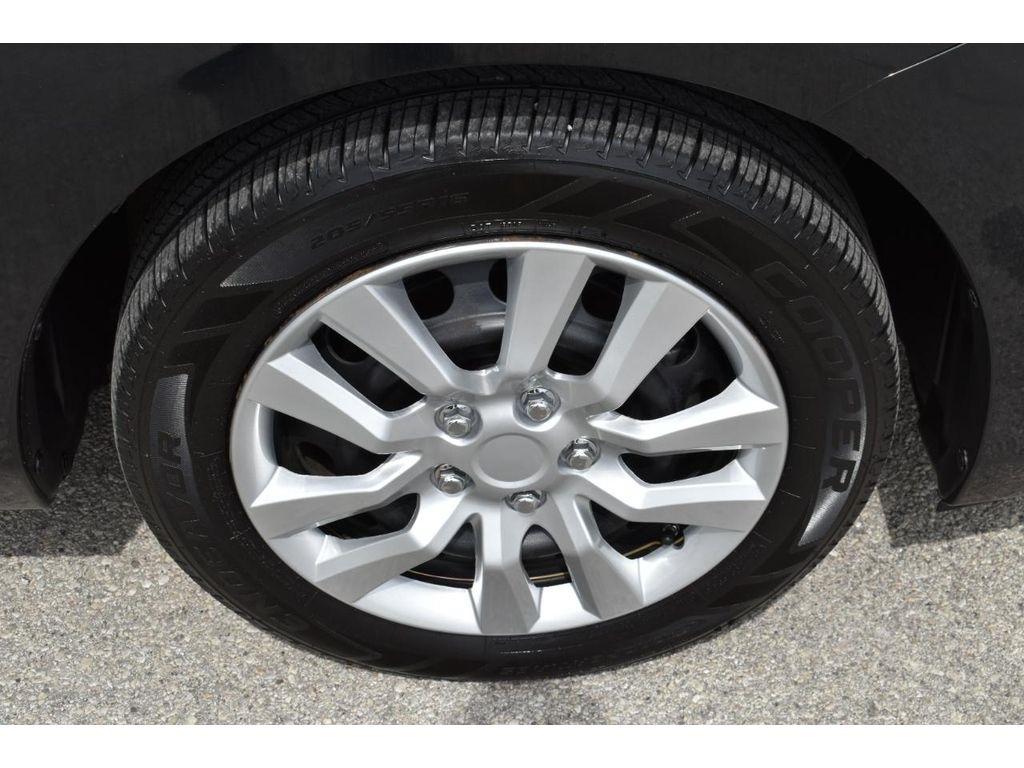 Mazda MAZDA3 i Sport 4-Door 2013