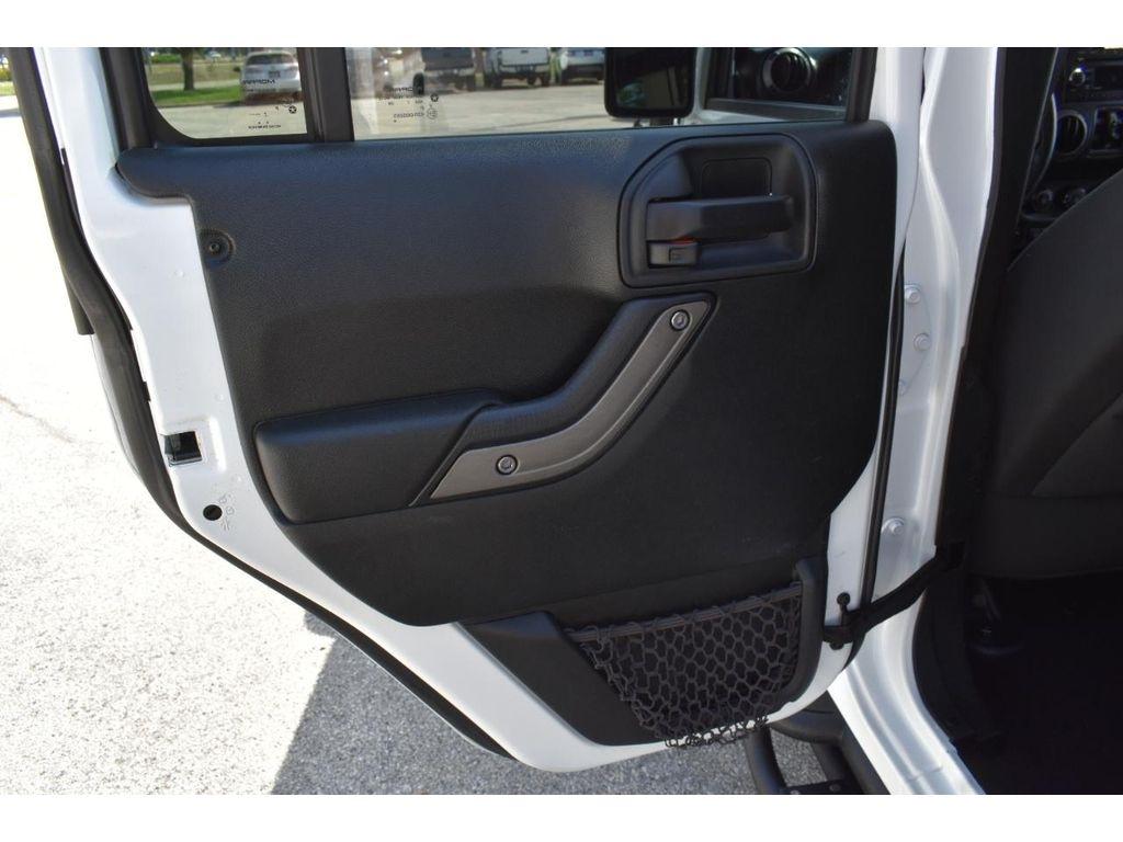 Jeep Wrangler Unlimited Sport 4WD 2017