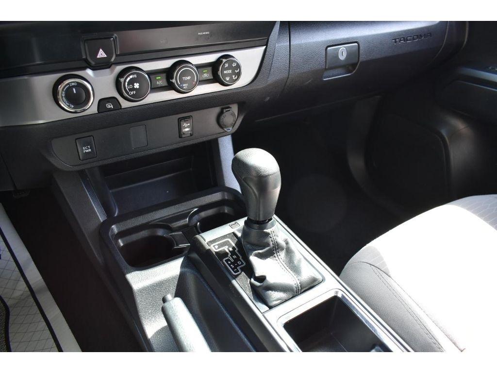 Toyota Tacoma SR5 Access Cab V6 6AT 4WD 2019