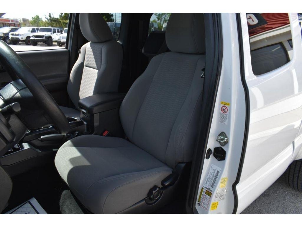 Toyota Tacoma SR5 Access Cab V6 6AT 4WD 2019