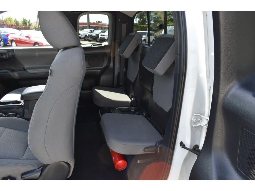 Toyota Tacoma SR5 Access Cab V6 6AT 4WD 2019