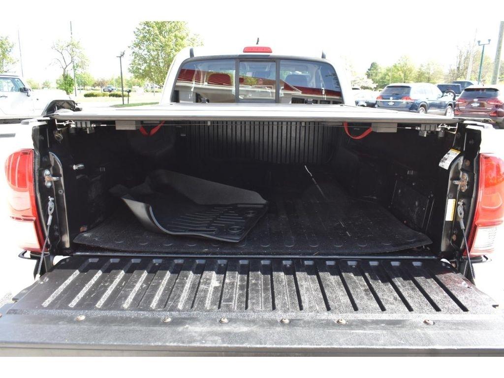 Toyota Tacoma SR5 Access Cab V6 6AT 4WD 2019