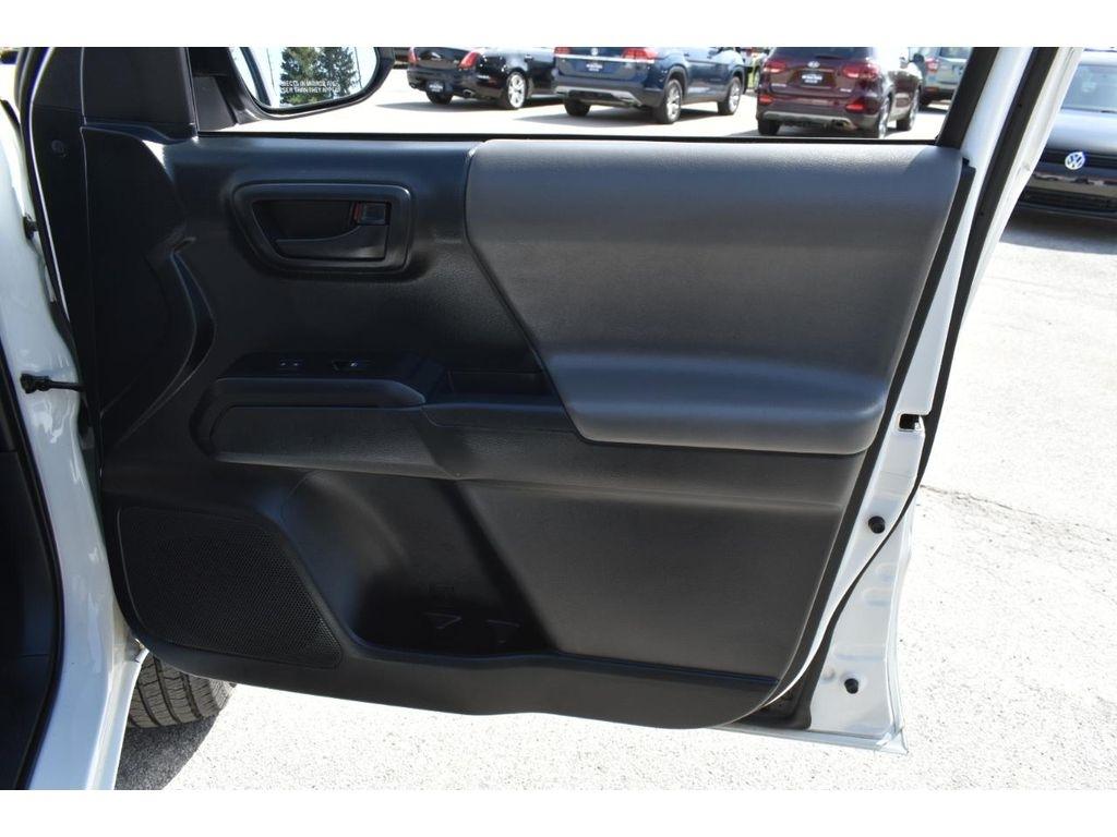 Toyota Tacoma SR5 Access Cab V6 6AT 4WD 2019