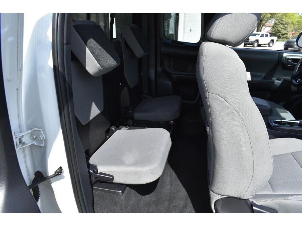 Toyota Tacoma SR5 Access Cab V6 6AT 4WD 2019