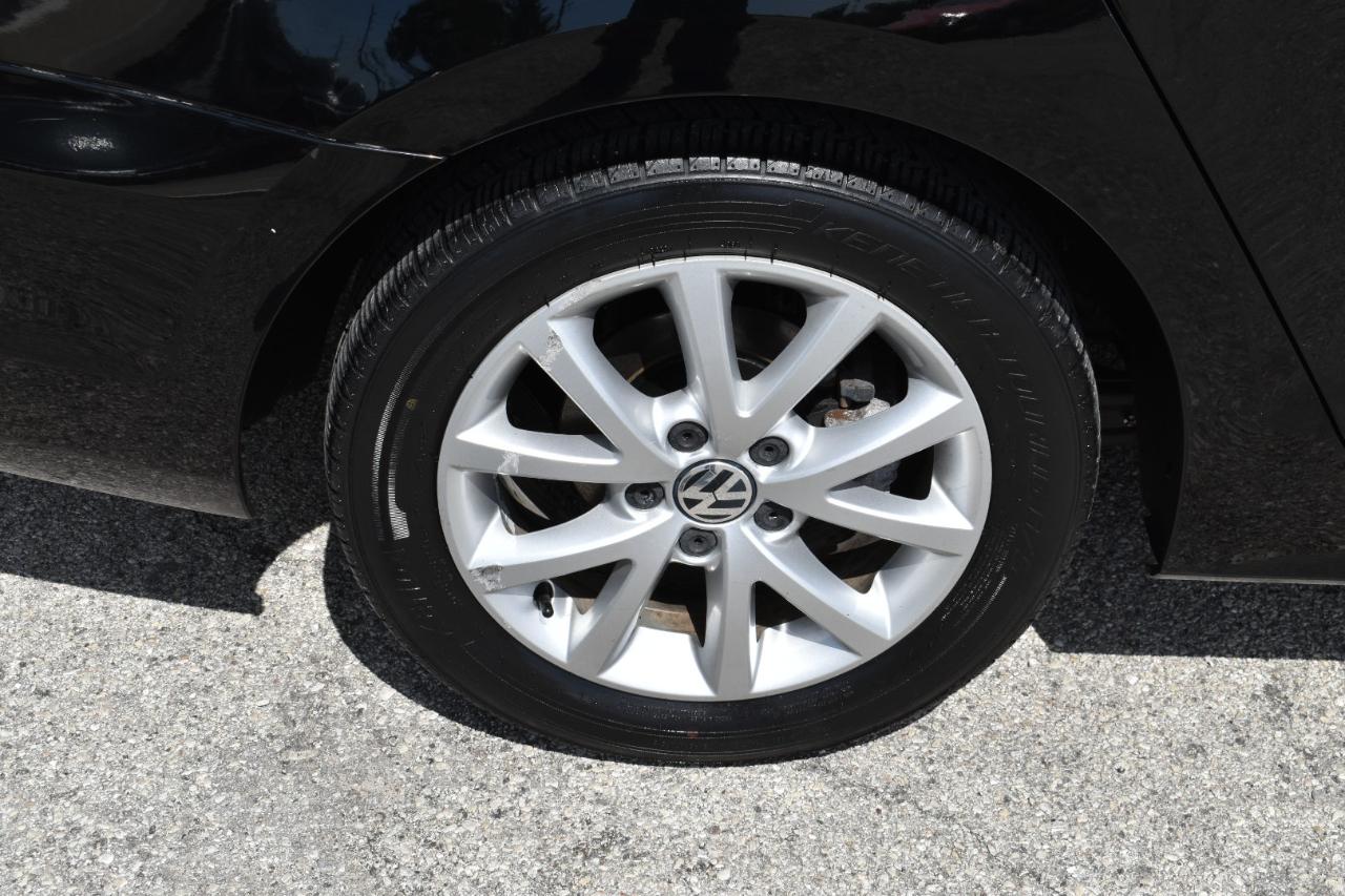 Volkswagen Jetta S 2014