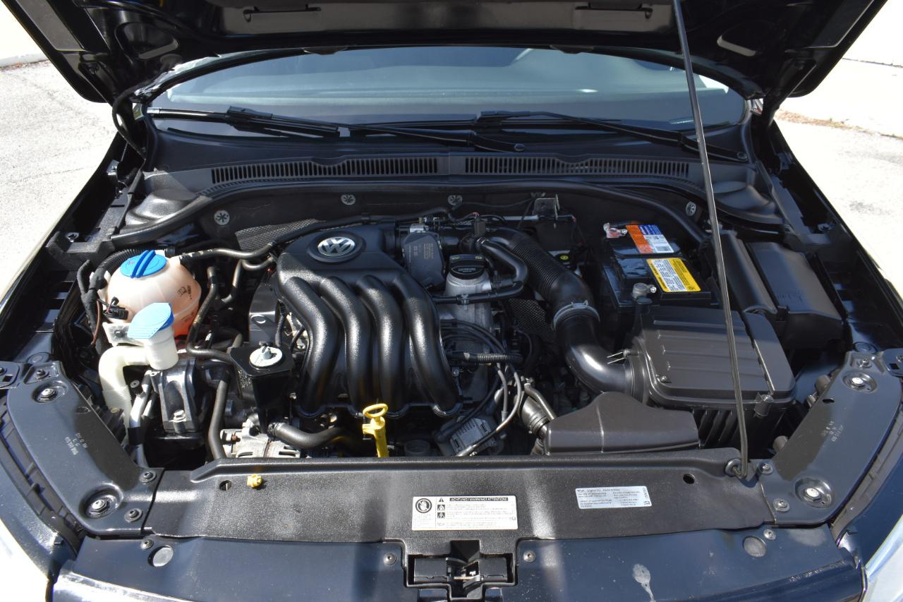 Volkswagen Jetta S 2014