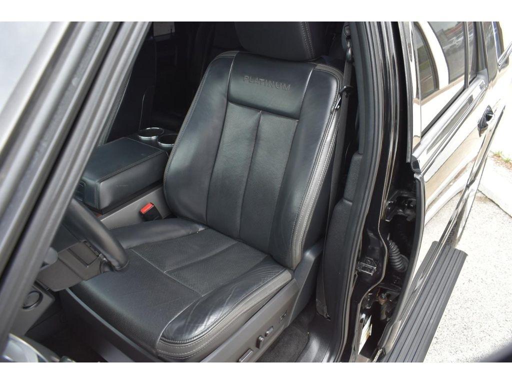 Ford Expedition EL Platinum 4WD 2017