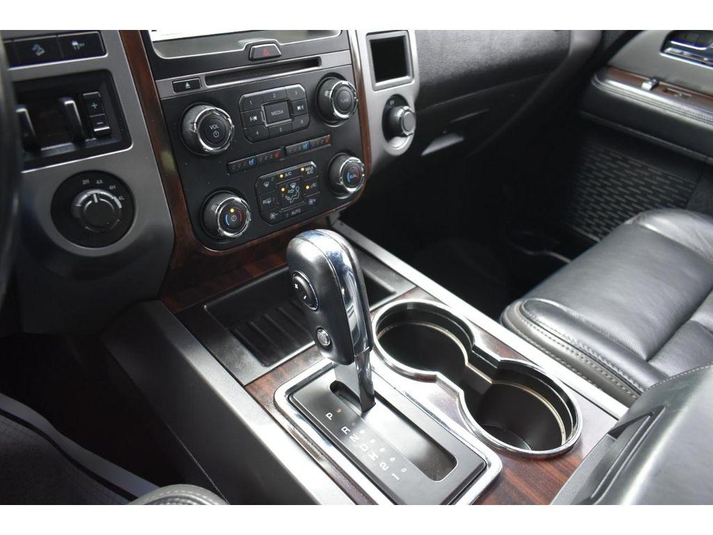 Ford Expedition EL Platinum 4WD 2017