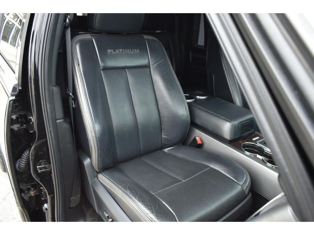 Ford Expedition EL Platinum 4WD 2017