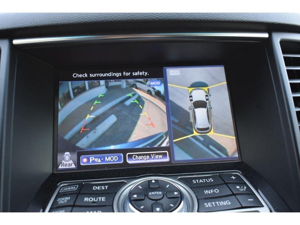 Infiniti QX70 Base AWD 2016