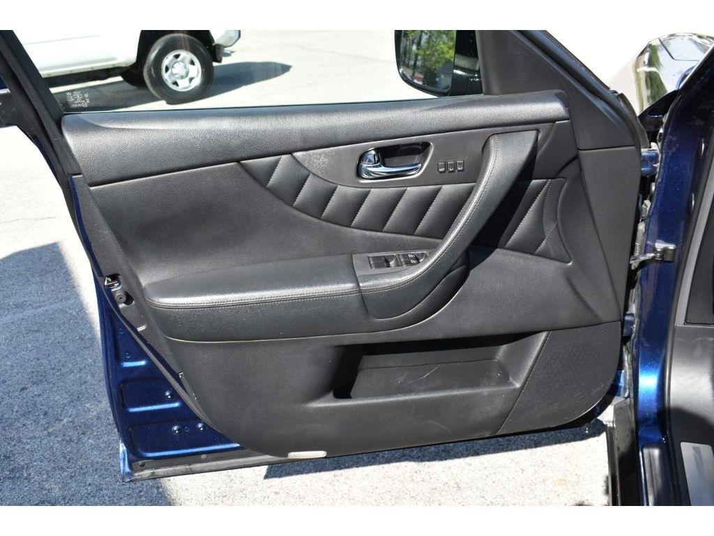 Infiniti QX70 Base AWD 2016