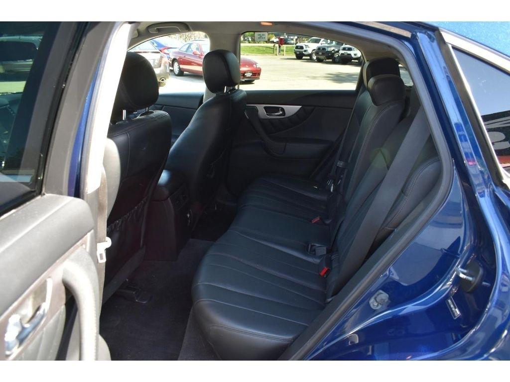 Infiniti QX70 Base AWD 2016