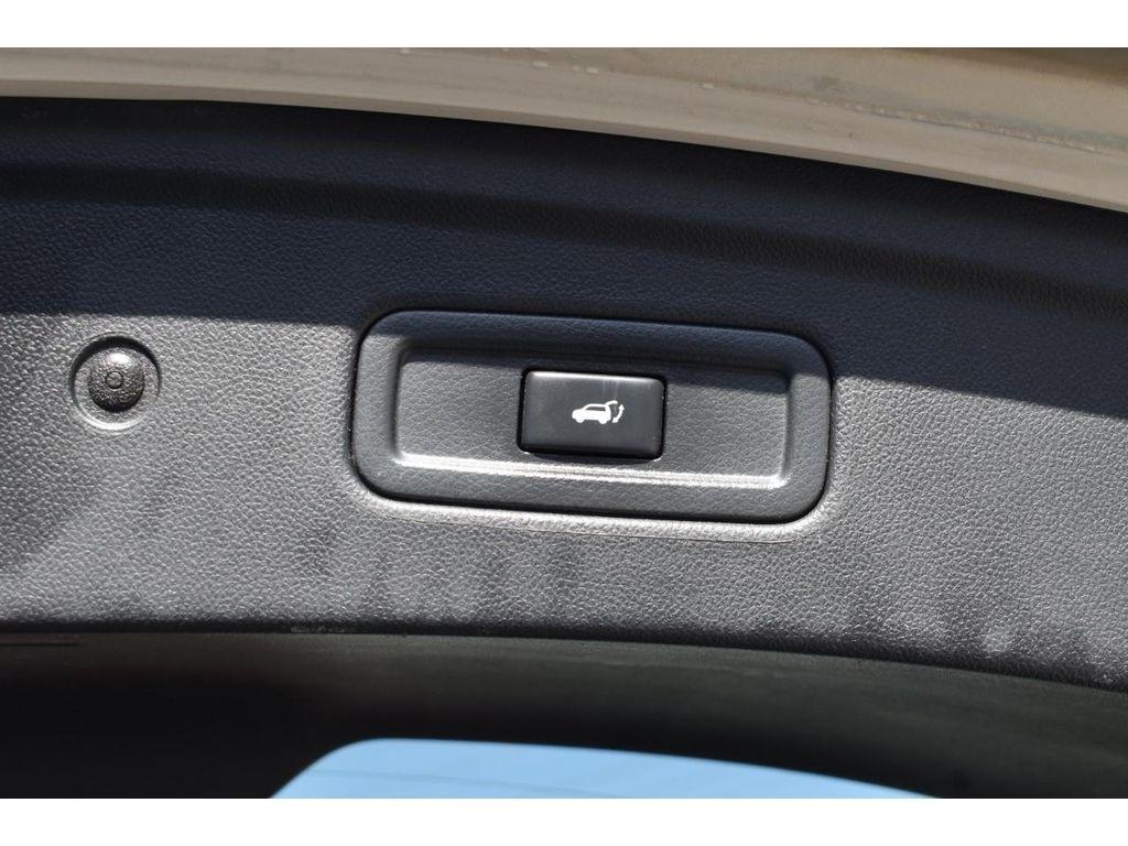 Infiniti QX70 Base AWD 2016