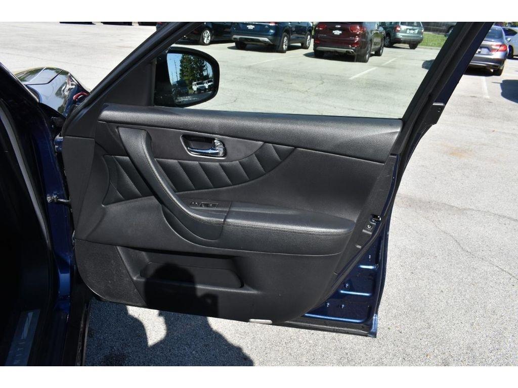 Infiniti QX70 Base AWD 2016