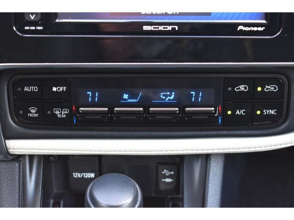 Scion iM 6M 2016
