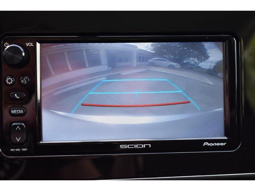 Scion iM 6M 2016