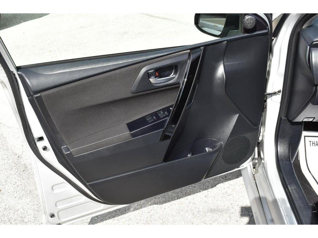Scion iM 6M 2016