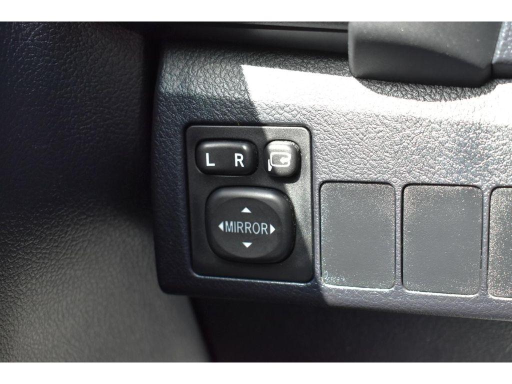 Scion iM 6M 2016