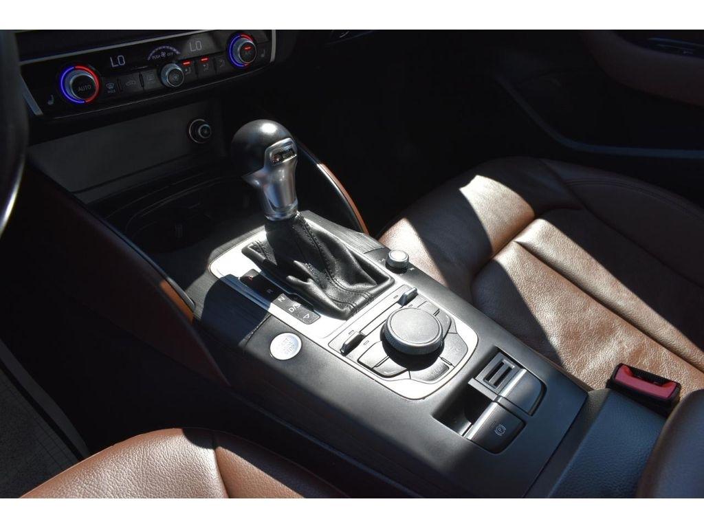 Audi A3 2.0T Premium Plus Sedan quattro S tronic 2016