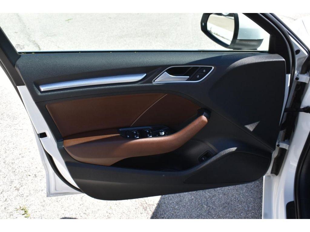 Audi A3 2.0T Premium Plus Sedan quattro S tronic 2016