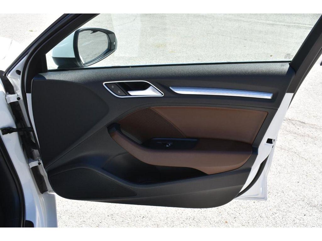 Audi A3 2.0T Premium Plus Sedan quattro S tronic 2016