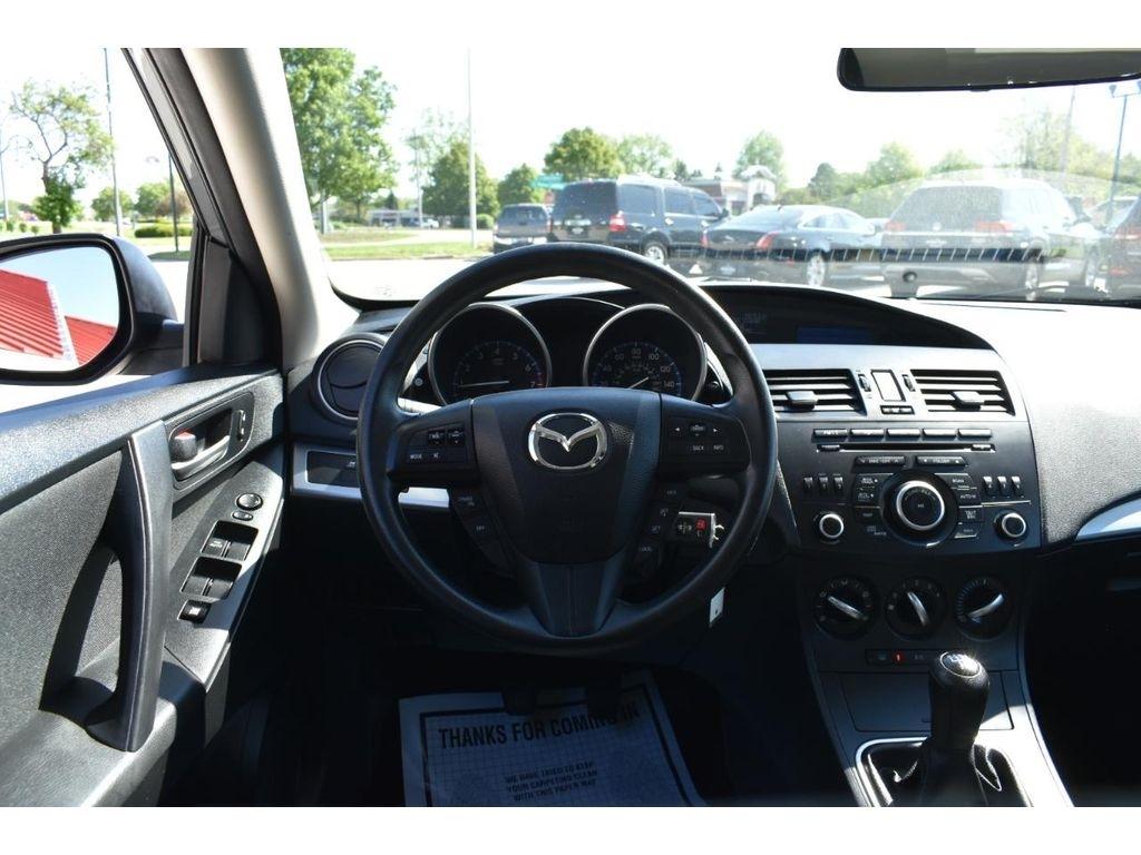 Mazda MAZDA3 i Sport 4-Door 2013