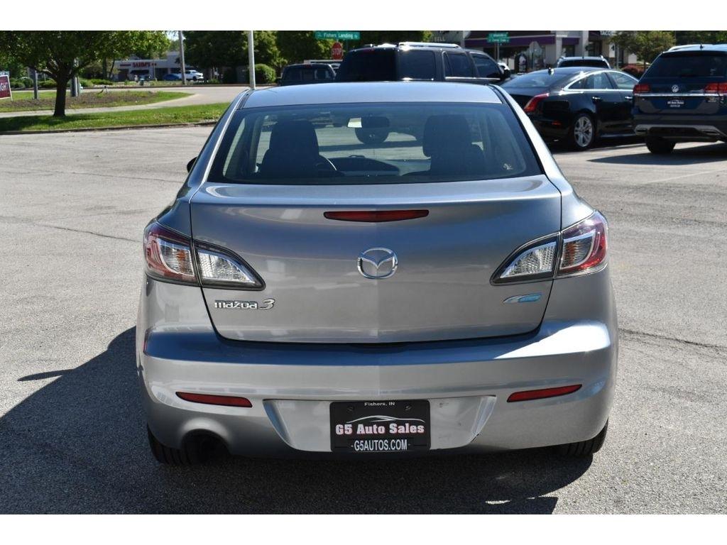 Mazda MAZDA3 i Sport 4-Door 2013