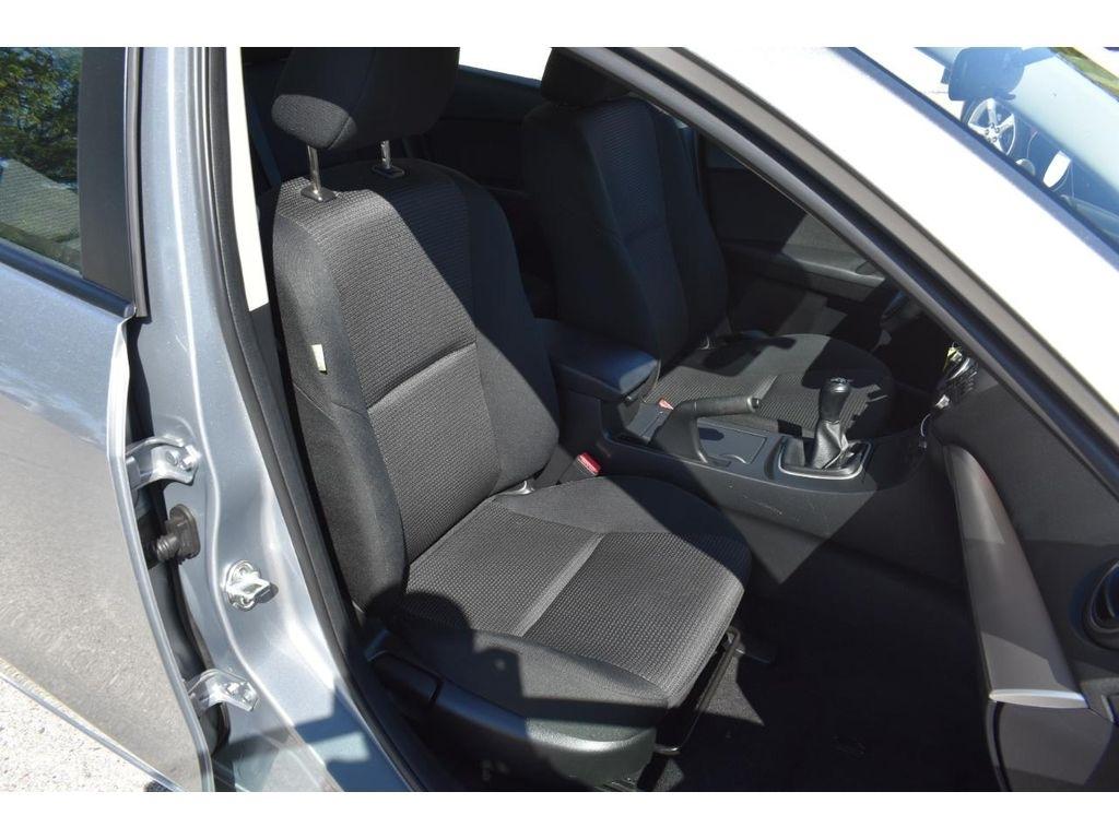Mazda MAZDA3 i Sport 4-Door 2013