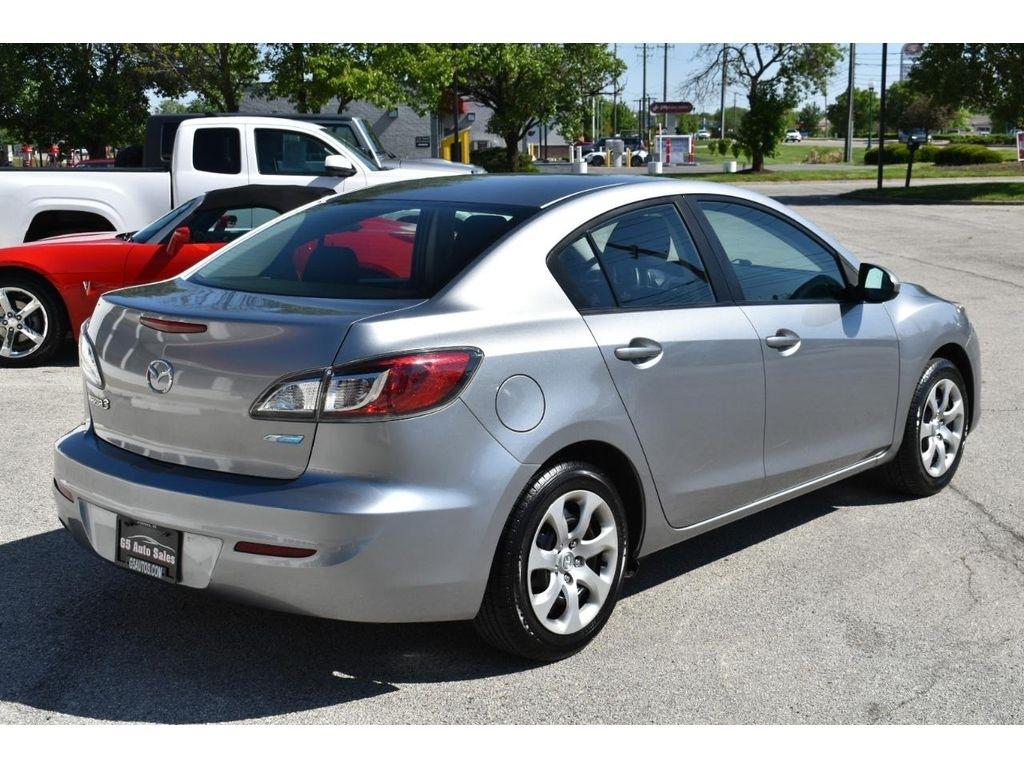 Mazda MAZDA3 i Sport 4-Door 2013