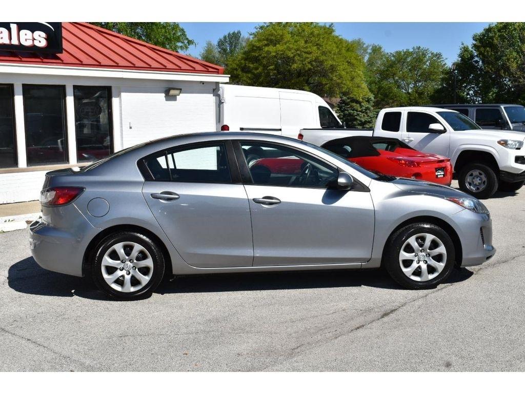 Mazda MAZDA3 i Sport 4-Door 2013