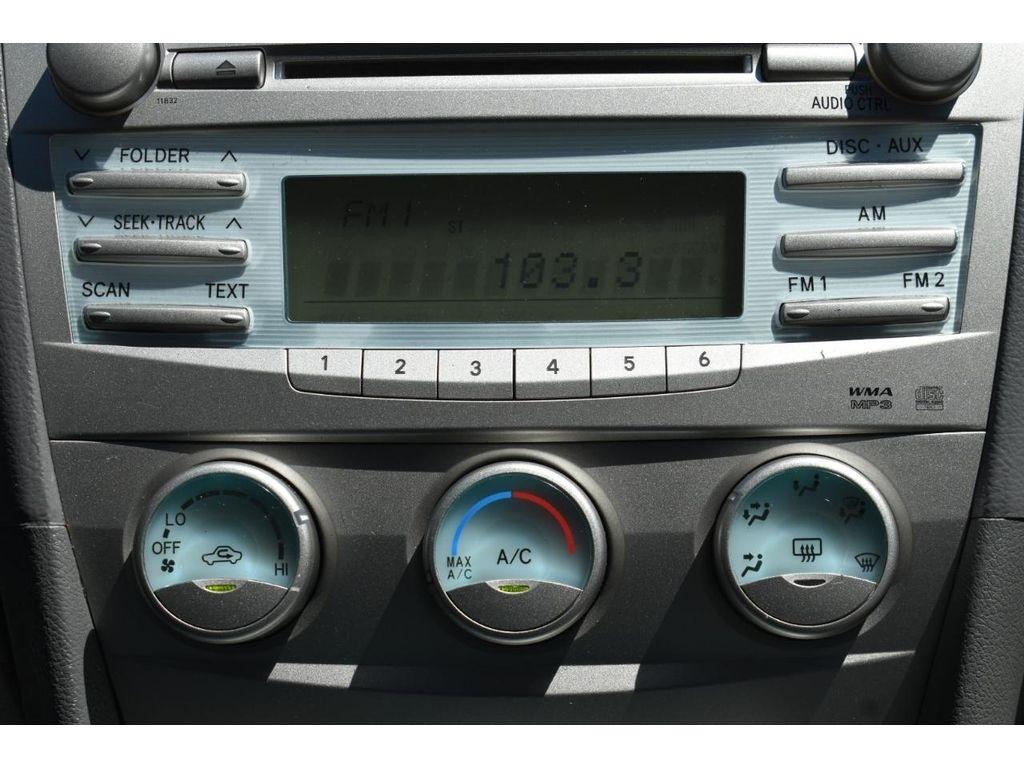 Toyota Camry LE 5-Spd AT 2009