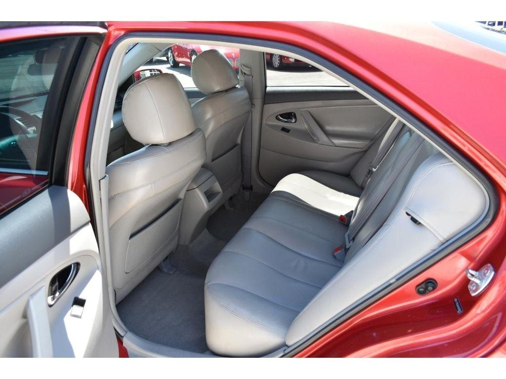 Toyota Camry LE 5-Spd AT 2009